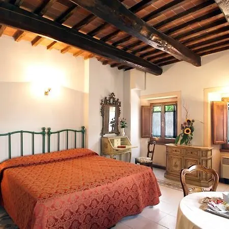 Hotel Villaggio San Lorenzo E Santa Caterina 3*