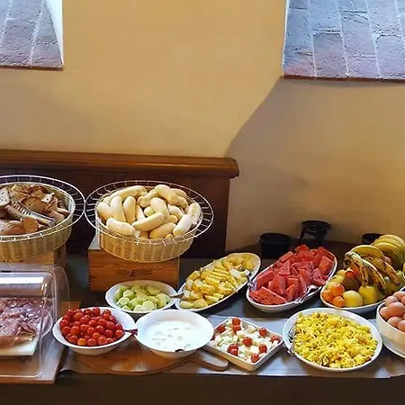 Hotel Villaggio San Lorenzo E Santa Caterina 3*