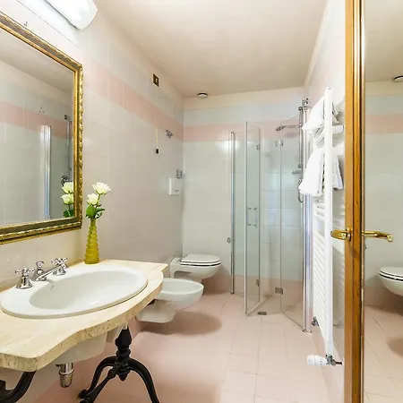 Villaggio San Lorenzo E Santa Caterina Pescia